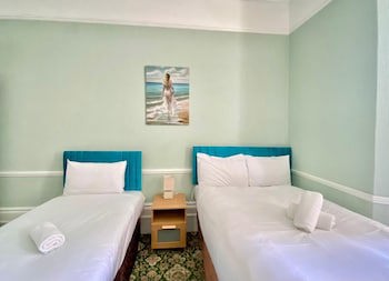 The Carlton Hotel