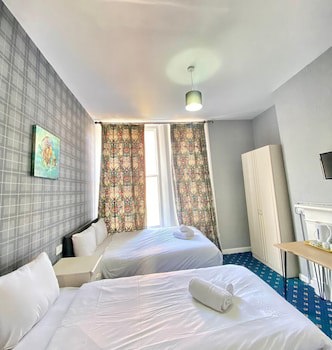 The Carlton Hotel