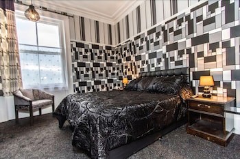 The Carlton Hotel
