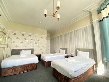 The Carlton Hotel