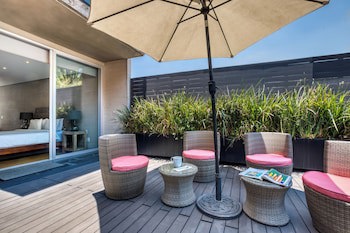 Ar 218 Hotel By Uliv