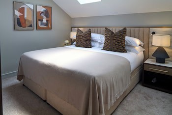 Cheval Phoenix House