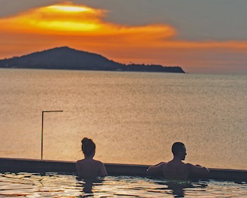 Escape Beach Resort