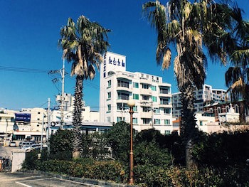 Good Inn Hotel