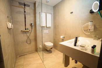Doubletree By Hilton Hotel Amsterdam - Ndsm Wharf