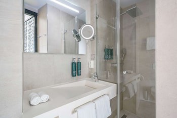 Doubletree By Hilton Hotel Amsterdam - Ndsm Wharf