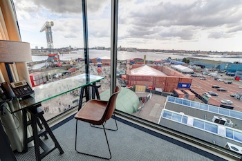 Doubletree By Hilton Hotel Amsterdam - Ndsm Wharf