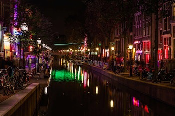 Doubletree By Hilton Hotel Amsterdam - Ndsm Wharf