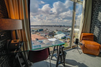 Doubletree By Hilton Hotel Amsterdam - Ndsm Wharf