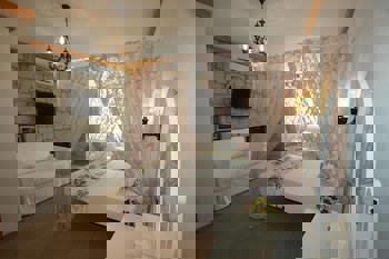 Kemerlihan Deluxe Hotel