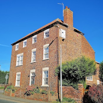 Black Swan Guest House
