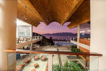 Portogalo Suite Hotel