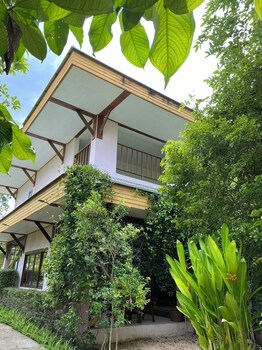 Maikaew Damnoen Resort