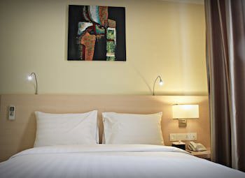 Biz Hotel Batam