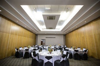 Aha Kopanong Hotel & Conference Centre