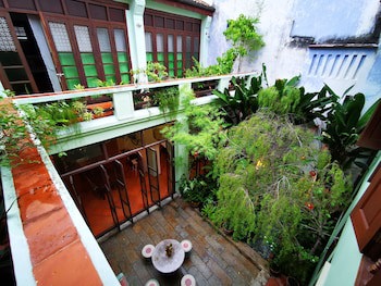 East Indies Mansion