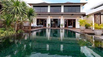 Airis Luxury Villas & Spa