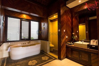 Airis Luxury Villas & Spa