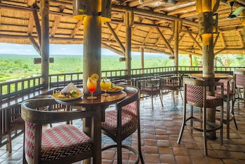 Victoria Falls Safari Suites