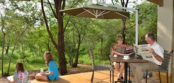 Victoria Falls Safari Suites
