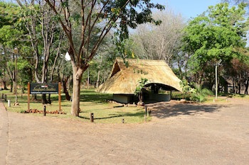 Victoria Falls Safari Suites