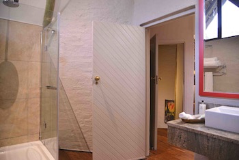 Victoria Falls Safari Suites