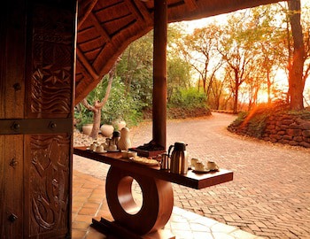 Victoria Falls Safari Suites