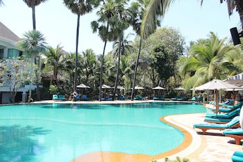 Bann Pantai Resort