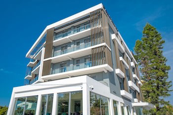 Glyfada Riviera Hotel