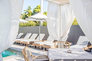 Glyfada Riviera Hotel
