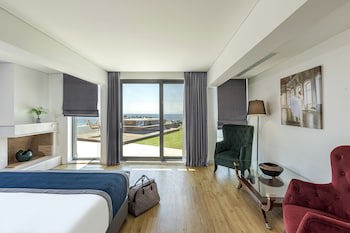Glyfada Riviera Hotel