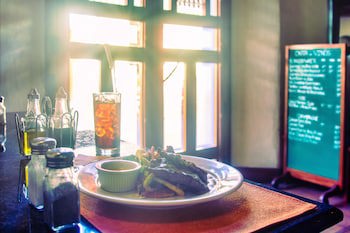 Estrada Hotel & Bistro