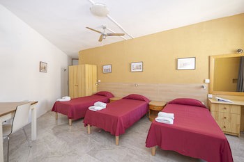 Alborada Aparthotel