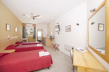 Alborada Aparthotel