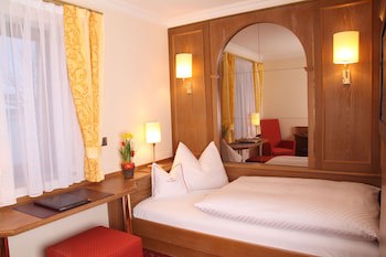 Hotel am Schloßpark Zum Kurfurst galeri fotoğrafı