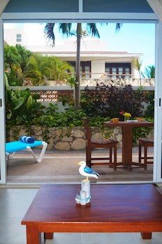 Corales Suites