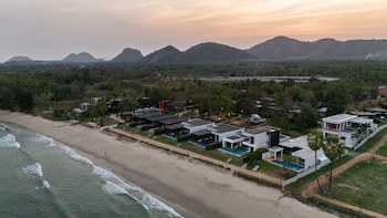 Sunshine Paradise Resort