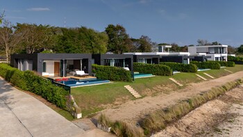 Sunshine Paradise Resort