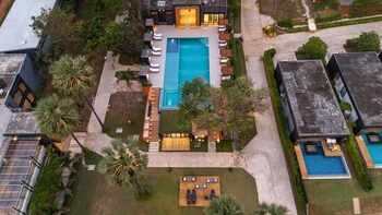 Sunshine Paradise Resort