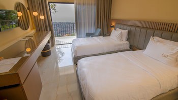 The Country Lodge Hotel