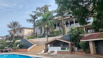 The Country Lodge Hotel