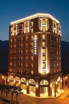 Classic City Resort