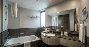 City Premiere Marina Hotel Apar