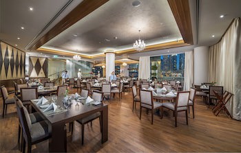 City Premiere Marina Hotel Apar