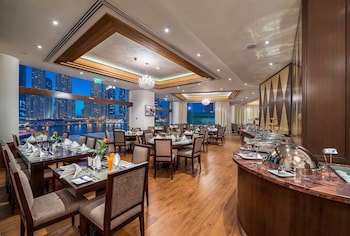City Premiere Marina Hotel Apar