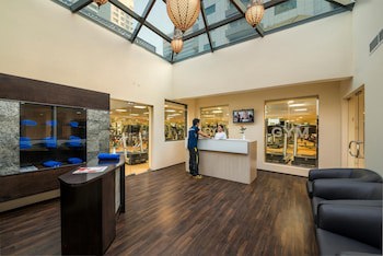 City Premiere Marina Hotel Apar