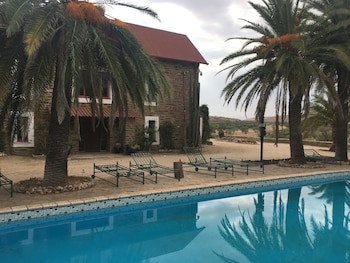 Dusternbrook Safari Guest Farm