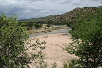 Dusternbrook Safari Guest Farm