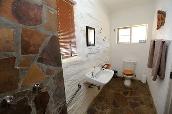 Dusternbrook Safari Guest Farm