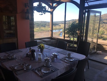 Dusternbrook Safari Guest Farm